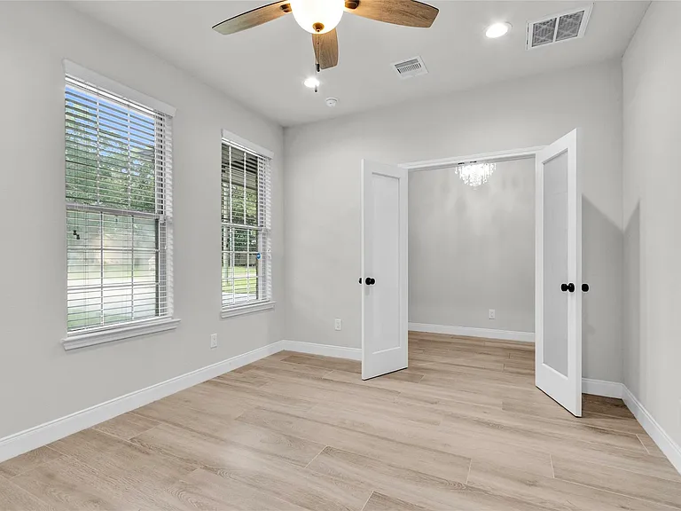 11087 Sutton Pl — Photo 7