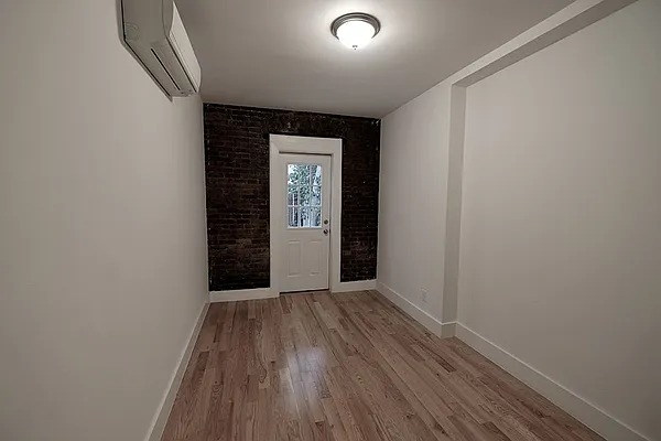 Rented by Aether Property Group | media 8
