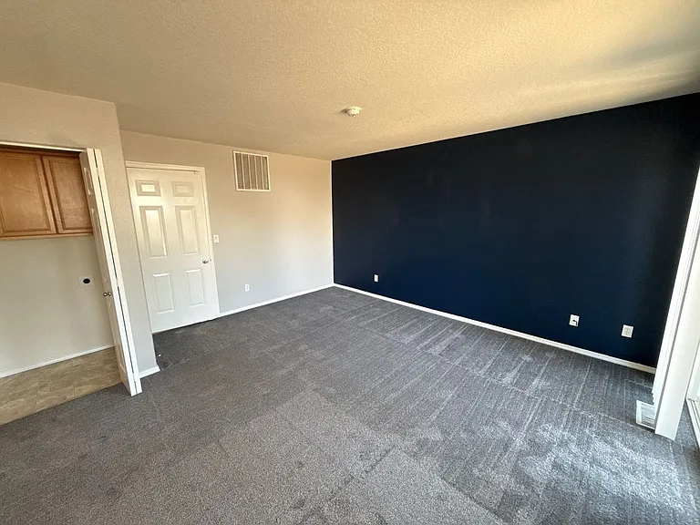 4105 Windy Ave NE — Photo 10