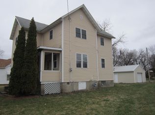 604 Benton Ave E, Albia, IA 52531