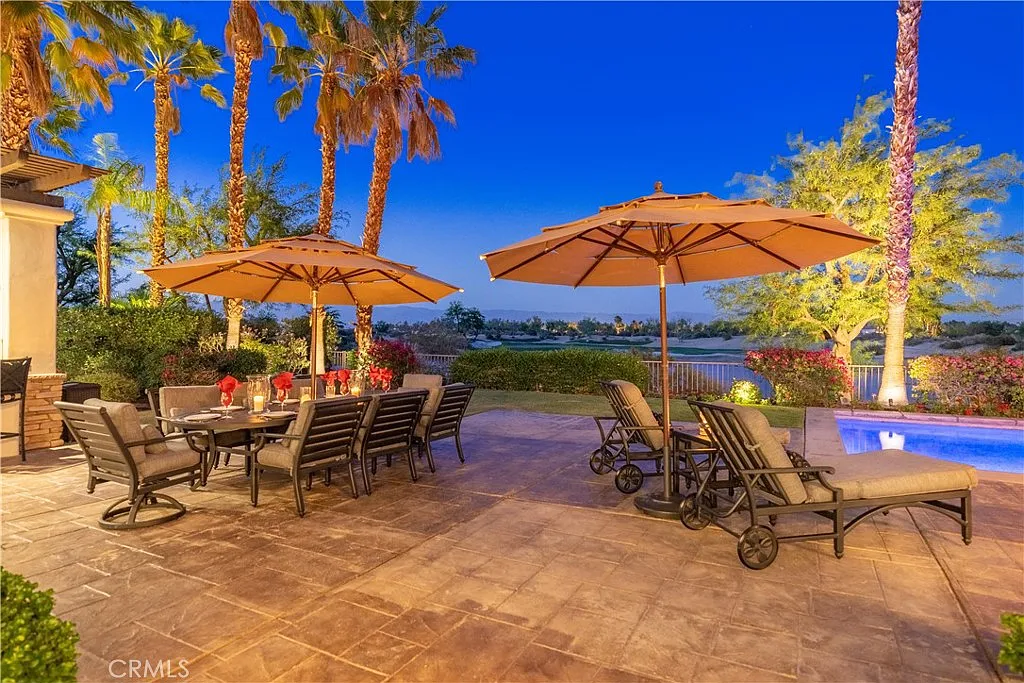 4 bed, 4.5 bath, 4716 sqft, $30,800 — Photo 4