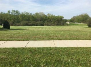 3100 Rockport Park Dr, Janesville, WI 53548