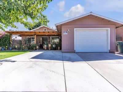 13601 E 2nd St Street, Parlier, CA, 93648