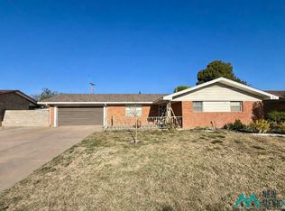 2103 Barnett Dr, Roswell, NM 88203