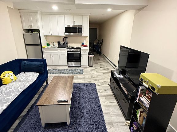 2nd image of 1478 New York Ave #Ll