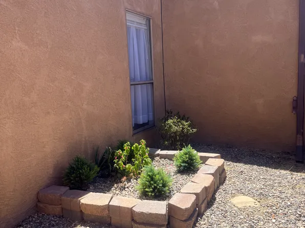 7506 Penn Ln NE #B, Albuquerque, NM 87109
