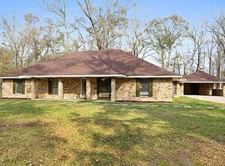 10242 Woodland View Dr, Greenwell Springs, LA 70739