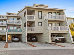 627 S Lumina Ave #2, Wrightsville Beach, NC 28480