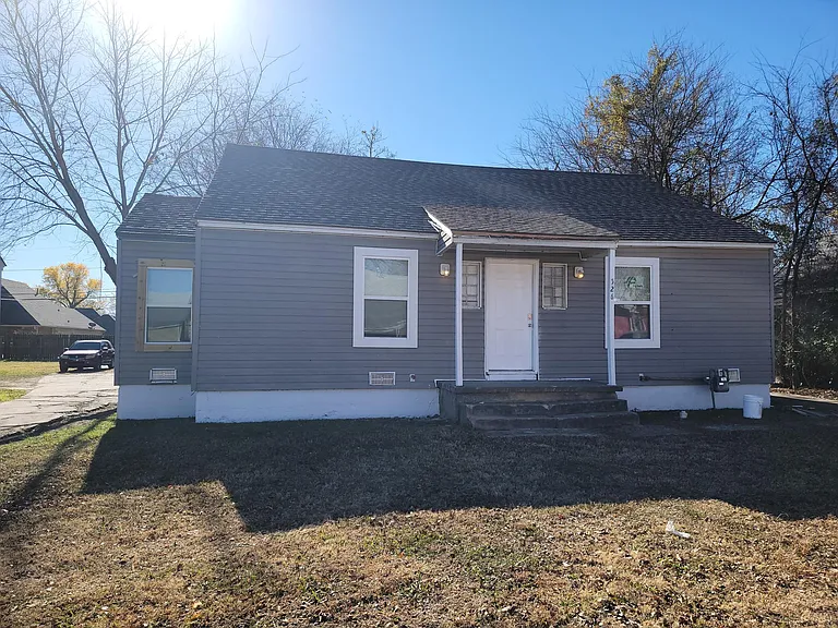 526 E Ute St — Photo 1