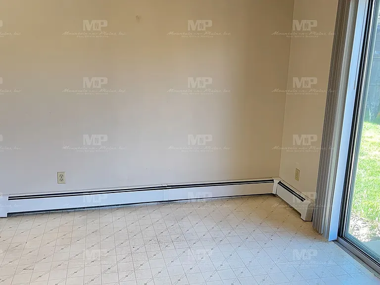 1624 Azalea Dr #1 — Photo 5