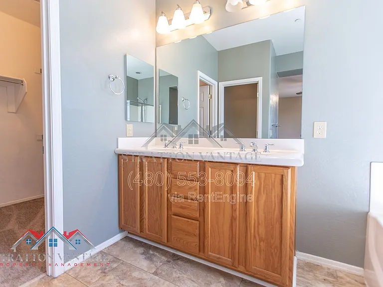 9136 W Meadow Dr — Photo 34