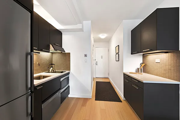 Rented by Douglas Elliman Development Marketing | media 9