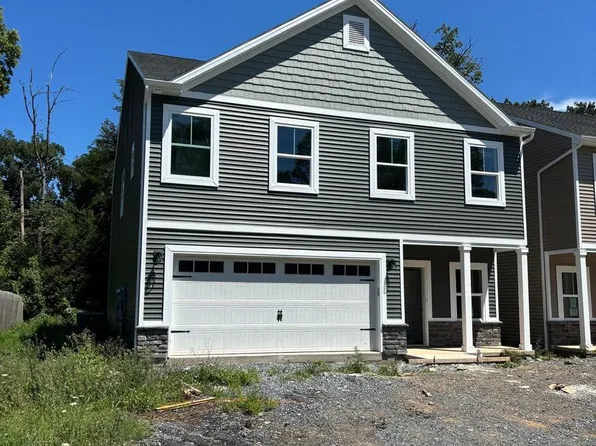 1077 Dianne Dr, Waynesboro, PA 17268