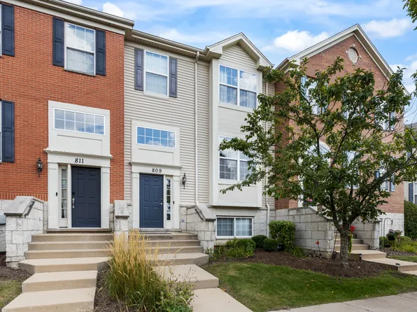 809 Brodhead Dr, Aurora, IL 60504