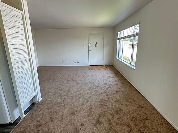5th image of 472-480 Lincoln Cir #4