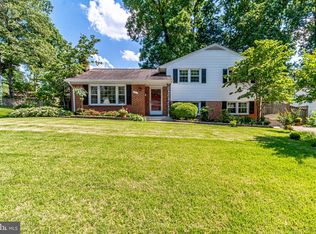 7913 Gosport Ln, Springfield, VA 22151