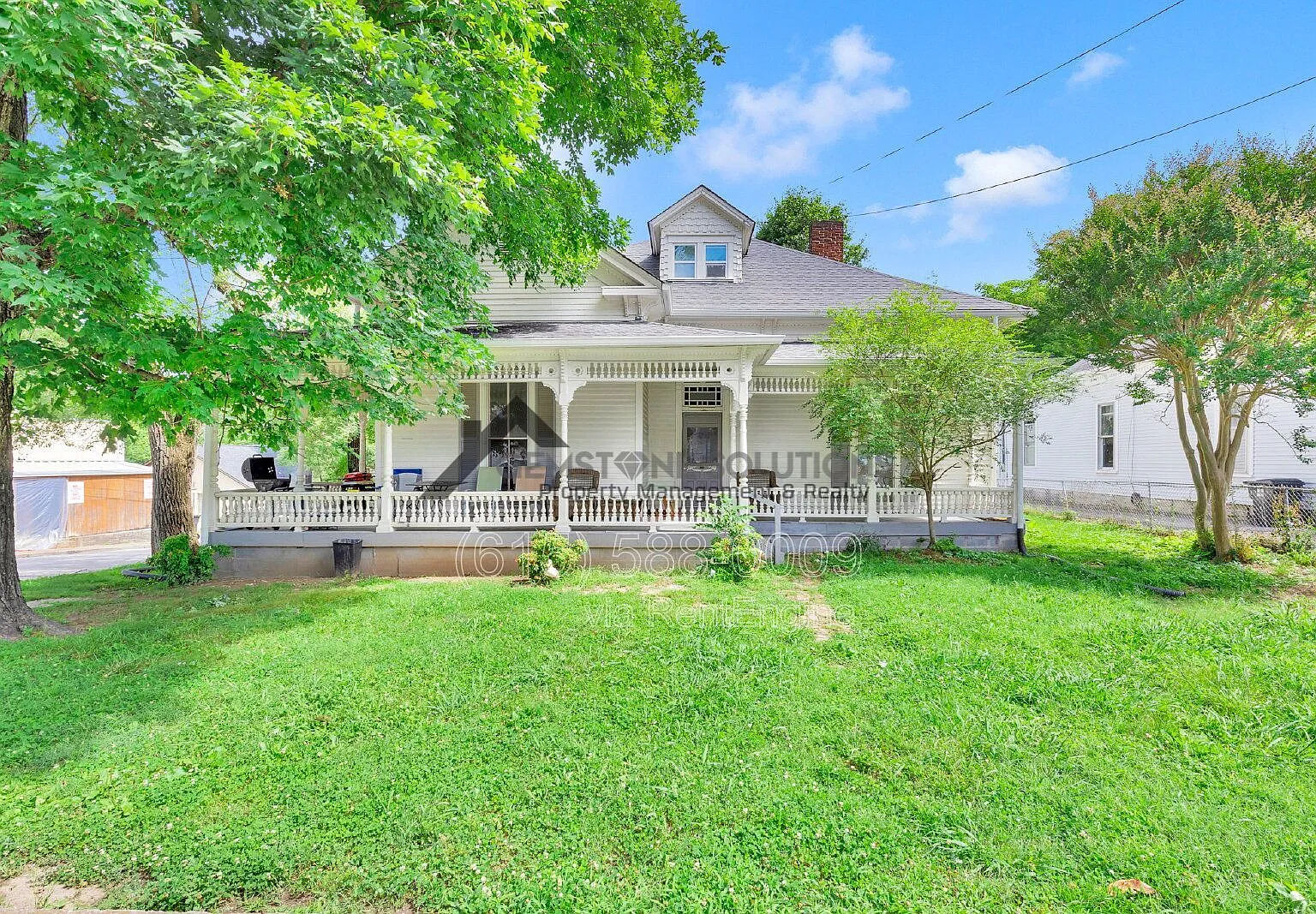 1 bed, 1.0 bath, $900 — Photo 1