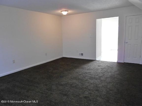 4th image of 962 Jessica Court #1000