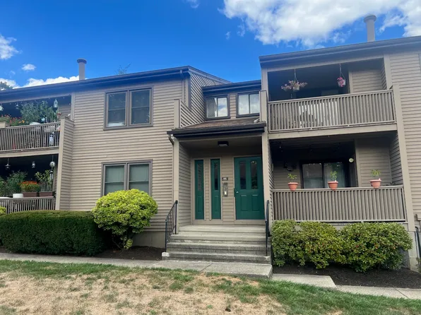 495 Vincellette St Unit 17, Bridgeport, CT 06606