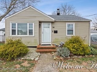 74 Peach St, Tinton Falls, NJ 07724