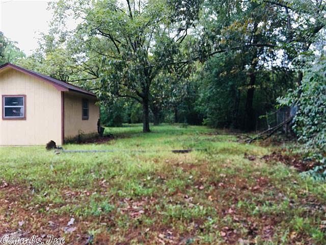 2nd image of 3904 Pansy St