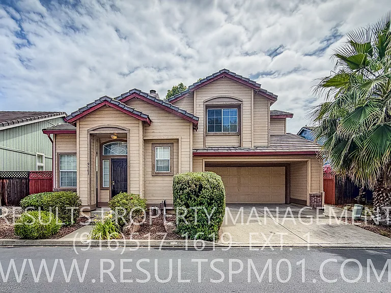 9567 S Coast Ln — Photo 3