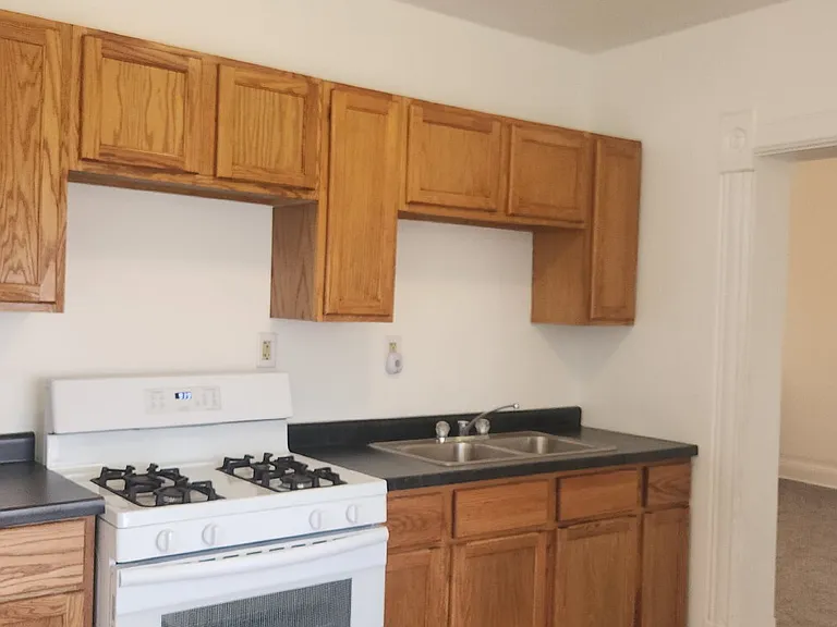 119 E 3rd St — Photo 5