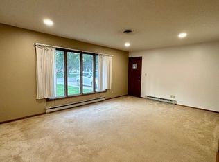 605 8th St NE, Sioux Center, IA 51250