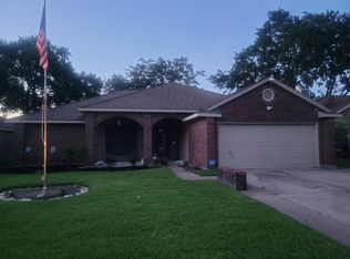 2220 Castle Dr, League City, TX 77573