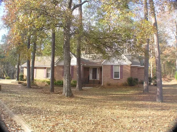 1002 42nd Ct E, Tuscaloosa, AL 35404