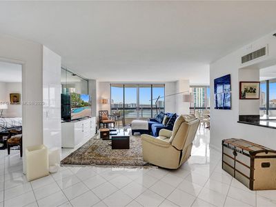 3400 NE 192nd St APT 2104, Aventura, FL, 33180