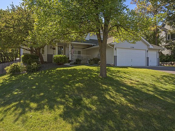 3rd image of 5430 Vinewood Ln N