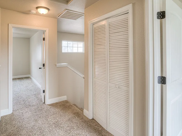 960 Myrtle Ave — Photo 25