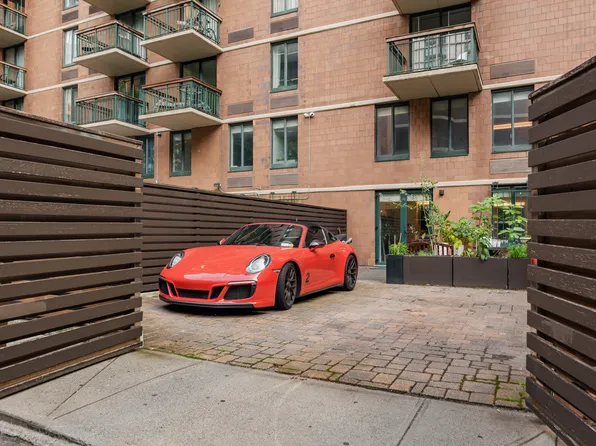 333 Rector Place image 17 of 20