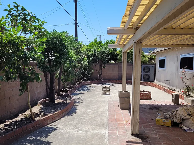 6058 James Alan St — Photo 9