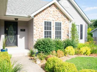 12 Davis Woods, Collinsville, IL 62234
