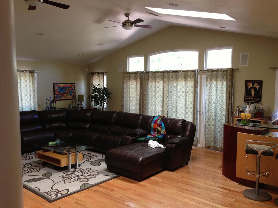 2nd image of 1571 Monteval Ln