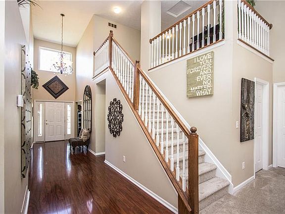 5th image of 6488 Margaret Dr
