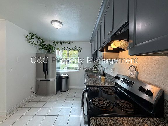 3rd image of 7099 Russan Ln