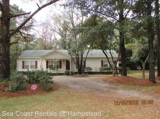 526 Groves Point Dr, Hampstead, NC 28443