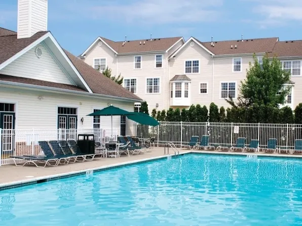 24 Sundance Way, Lopatcong Twp., NJ 08865