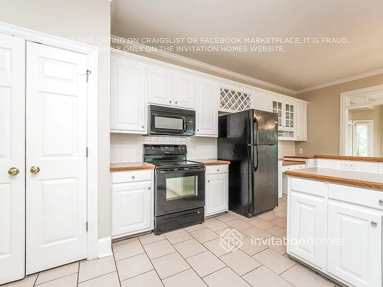 844 Biscayne Way — Photo 8