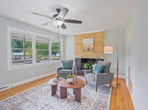 502 Burton St, Fuquay Varina, NC 27526