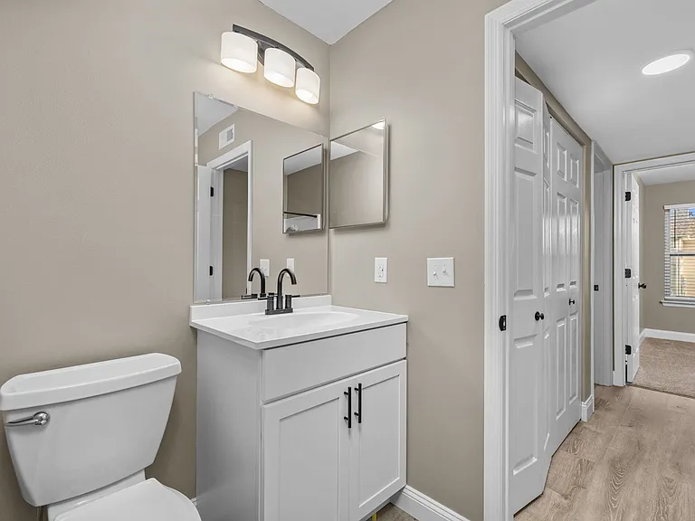 913 Carriage Circle Ln #1 — Photo 15