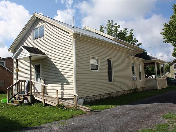 2nd image of 523 John St