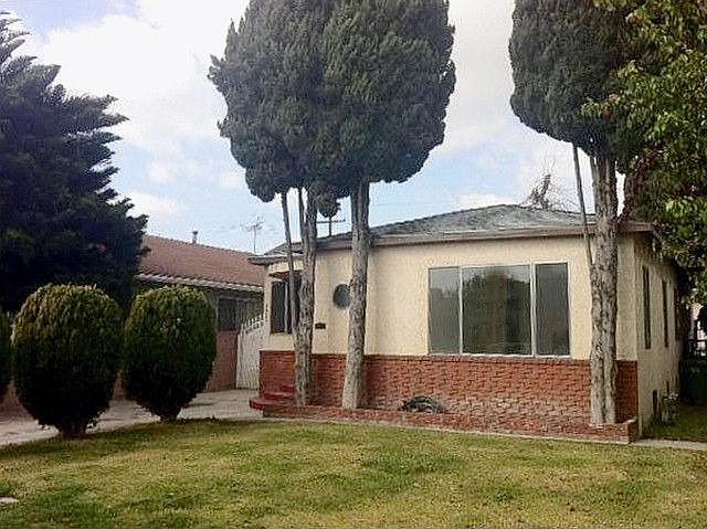 2nd image of 2565 Poplar Pl