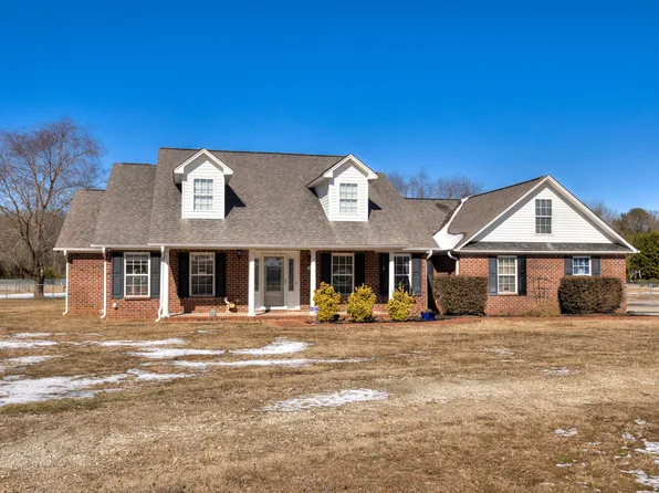 2215 Lloyd Dr, Sumter, SC 29154