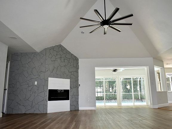 4th image of 8066 Shalom Dr
