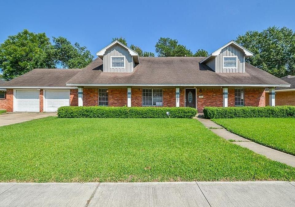 1st image of 2307 Harper Dr
