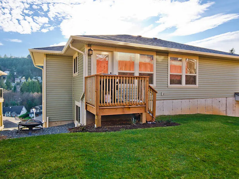4976 Ney Dr #4976B — Photo 3